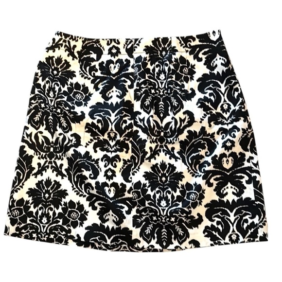 LOFT Dresses & Skirts - Ann Taylor Loft Elegant Black and white petite mini Skirt
